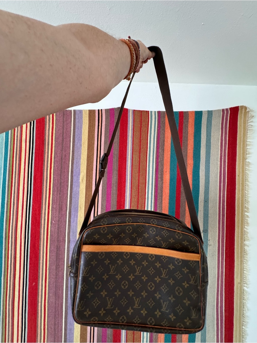Louis Vuitton Monogram GM Reporter Bag
